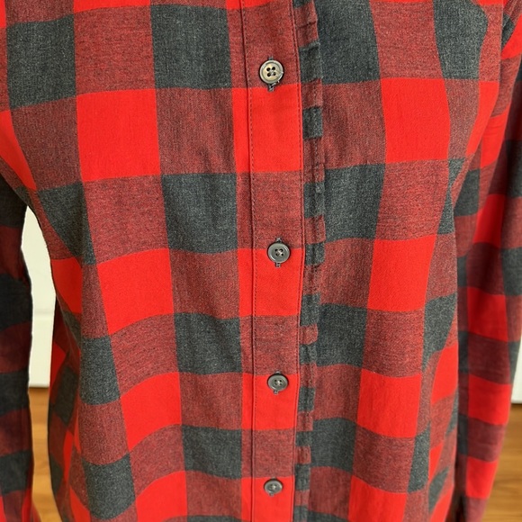 Banana Republic red / charcoal check flannel shirt - Picture 4 of 11
